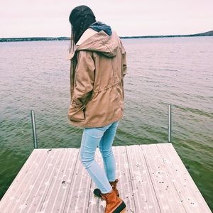 Meet your Posher, Ellie